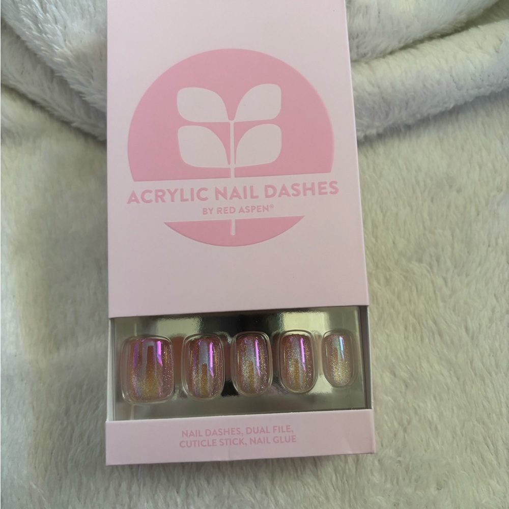 Red Aspen Acrylic Nail Dashes - simplistic Skyland